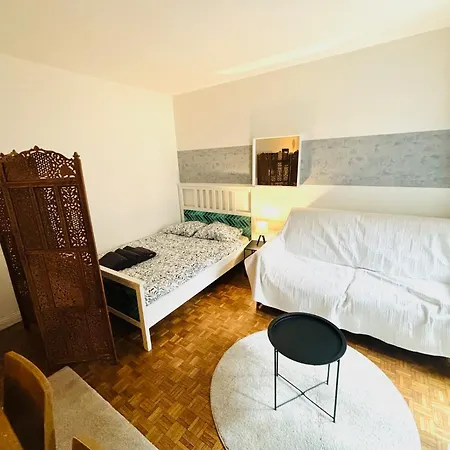 Champs Elysees Apartment
